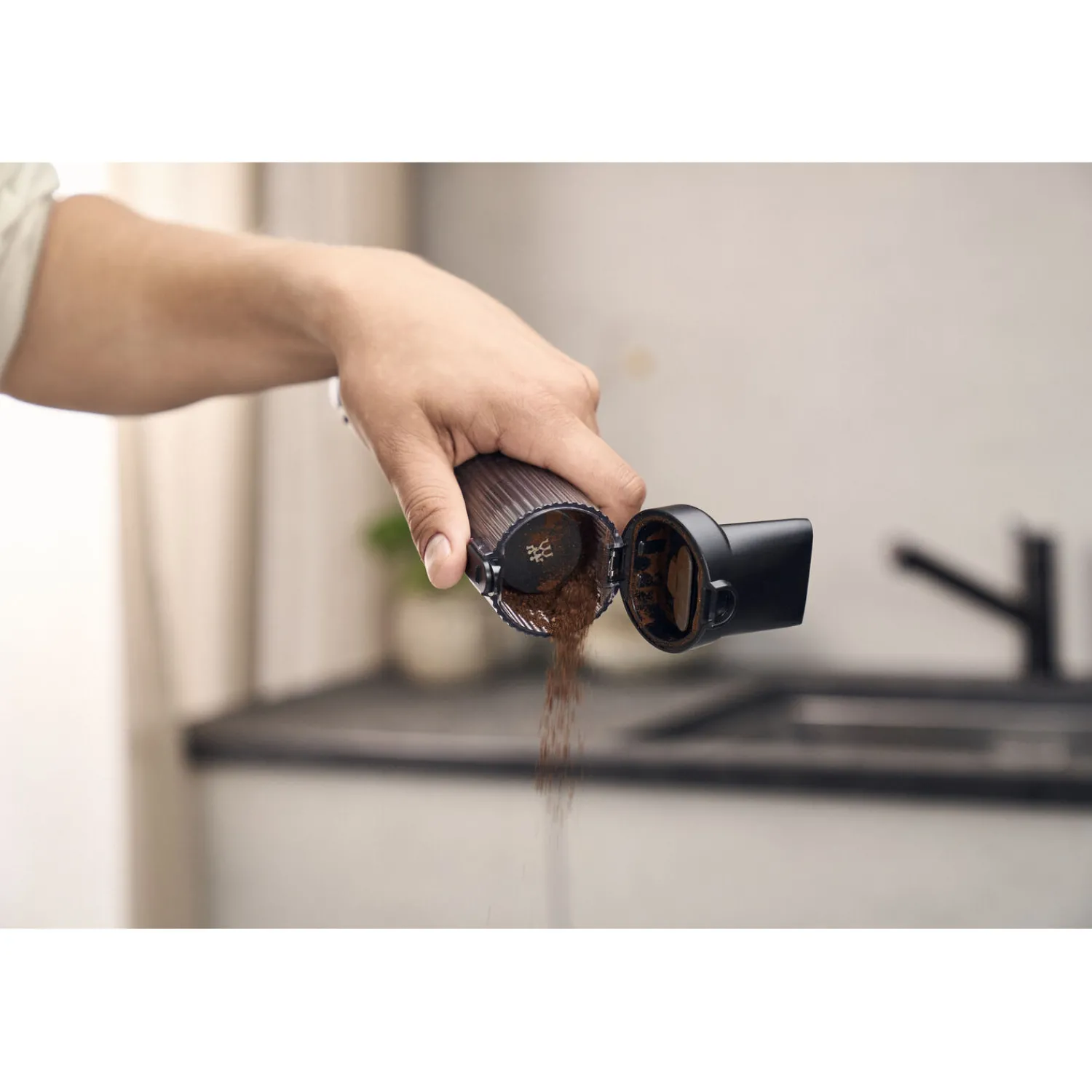 ZWILLING Aspirateur de table sans fil, Produit seul sans batterie Sale