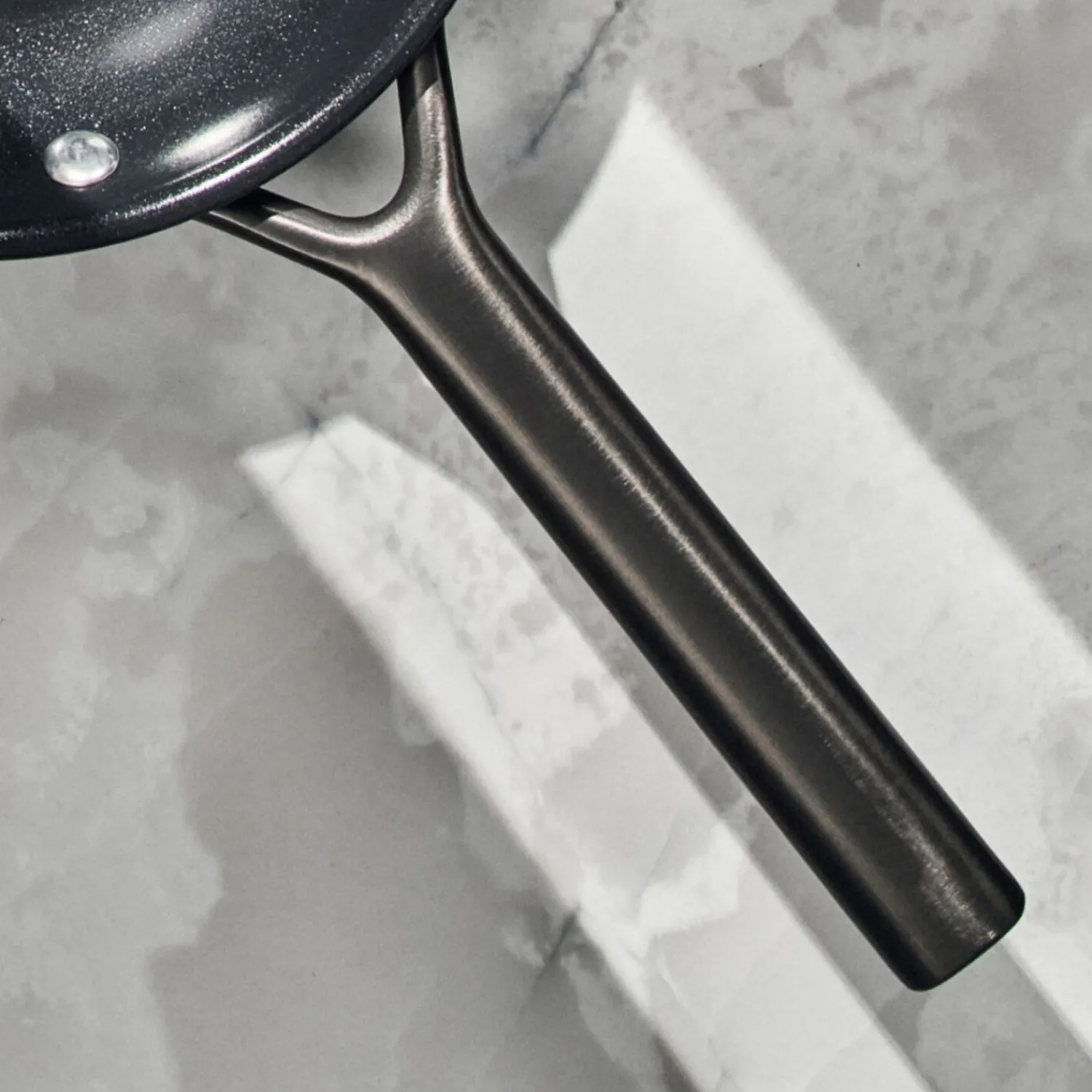 ZWILLING Casserole avec couvercle en verre 18 cm, Aluminium, Noir mat Online