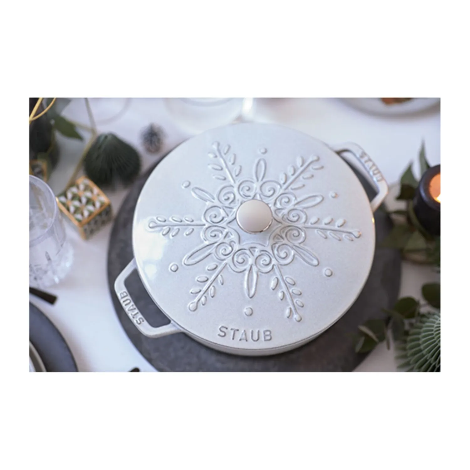 Staub 24 cm, La Marmite flocon, Truffe blanche Outlet