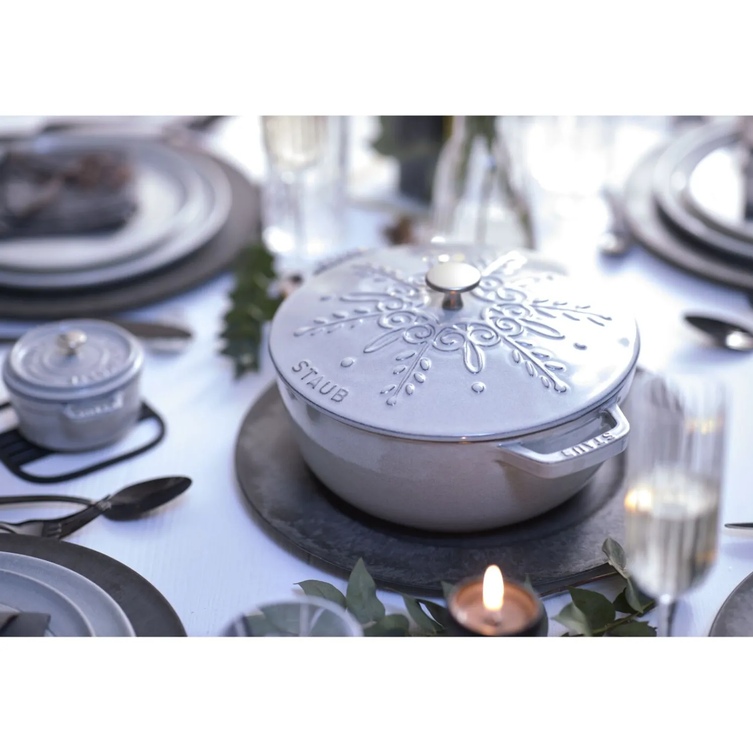 Staub 24 cm, La Marmite flocon, Truffe blanche Outlet
