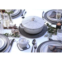 Staub 24 cm, La Marmite flocon, Truffe blanche Outlet