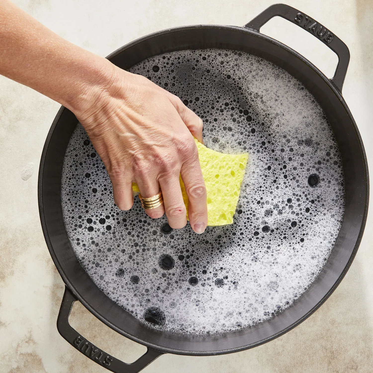 Staub 28 cm, Sauteuse Chistera, Noir mat Best