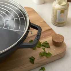 Staub 30 cm, Wok avec couvercle en verre, Noir mat Discount