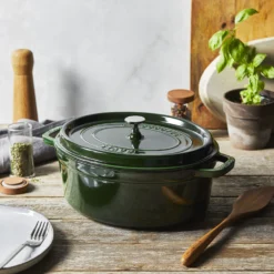 Staub Cocotte 31 cm, Ovale, , Fonte Basilic Hot