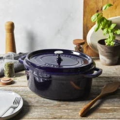 Staub Cocotte 31 cm, Ovale, , Fonte Bleu intense Best