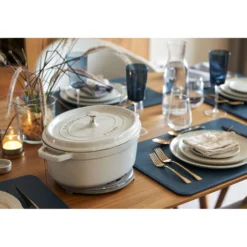Staub Cocotte 27 cm, Ovale, , Fonte Truffe blanche Sale