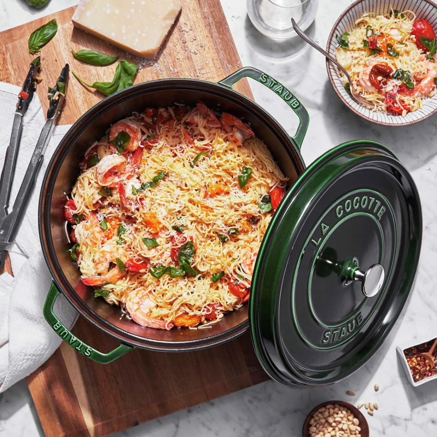 Staub Cocotte 22 cm, Rond(e), , Fonte Basilic Outlet