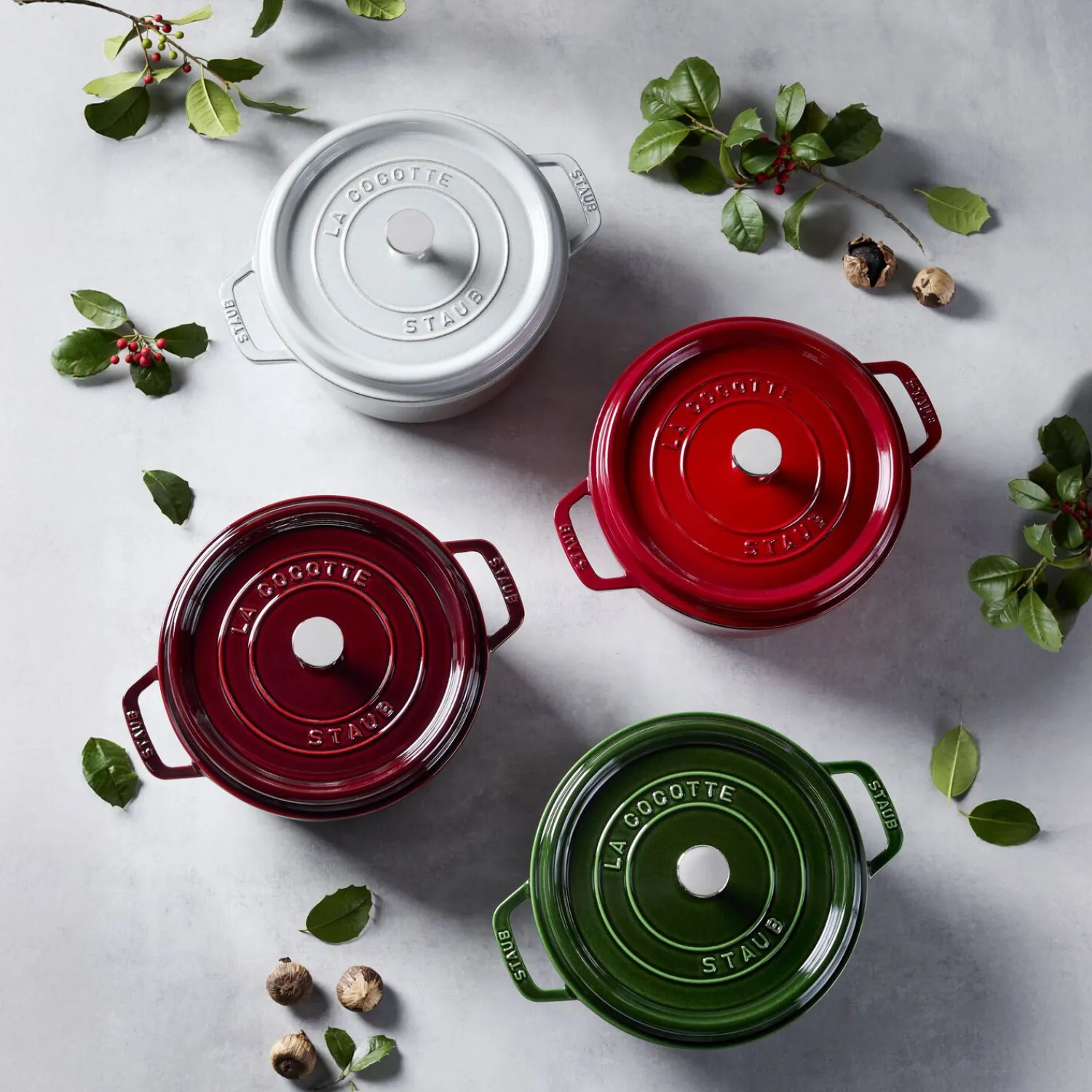 Staub Cocotte 24 cm, Rond(e), , Fonte Cerise Sale