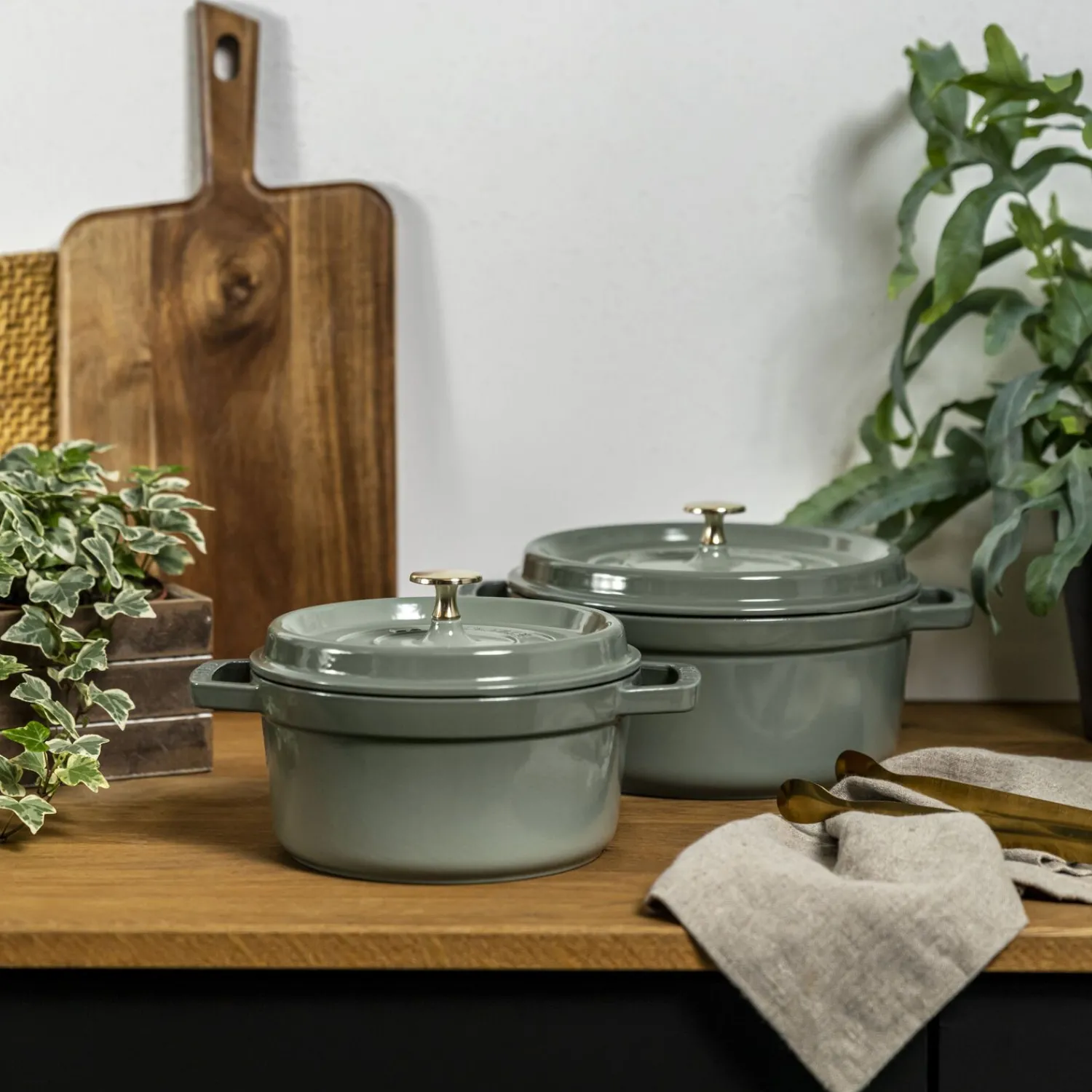 Staub Cocotte 24 cm, Rond(e), , Fonte Eucalyptus New