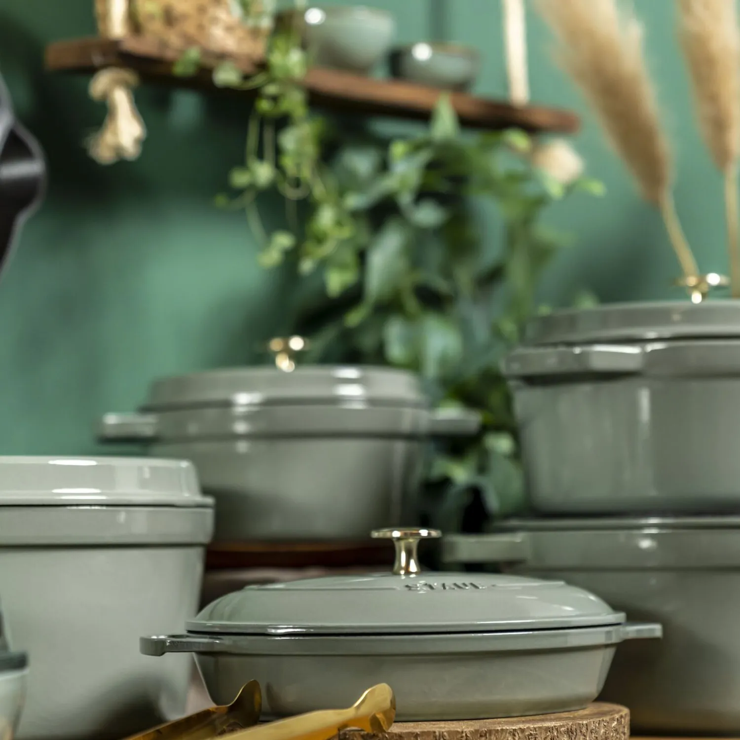 Staub Cocotte 24 cm, Rond(e), , Fonte Eucalyptus New