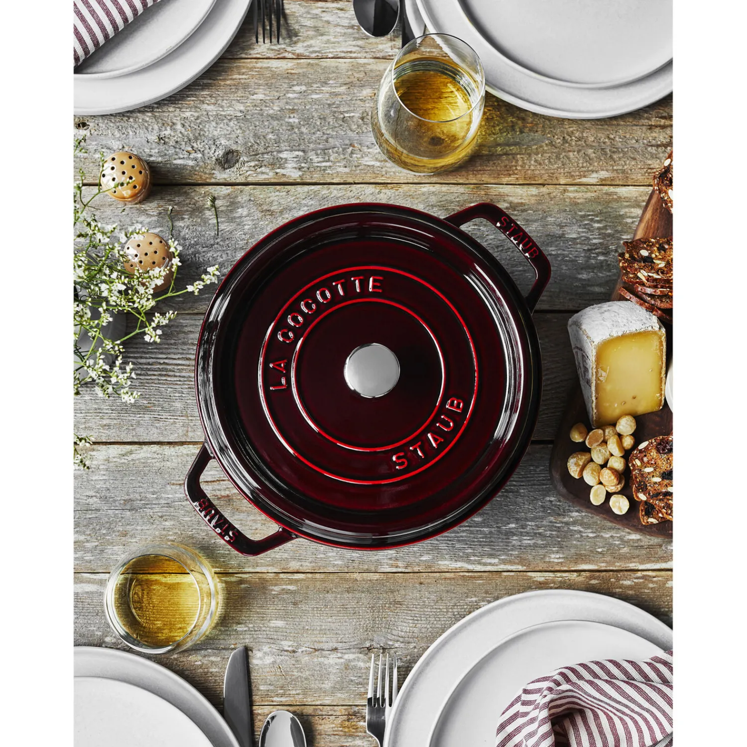 Staub Cocotte 22 cm, Rond(e), , Fonte Grenadine Online