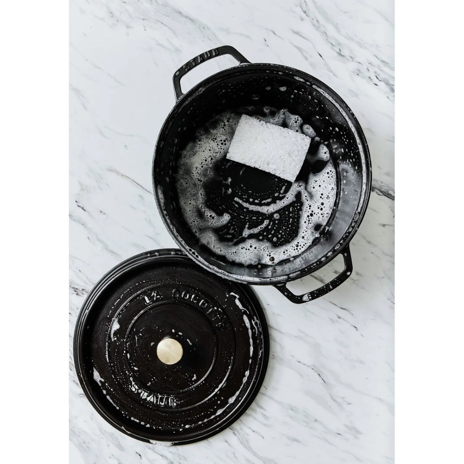 Staub Cocotte 16 cm, Rond(e), , Fonte Noir mat Clearance