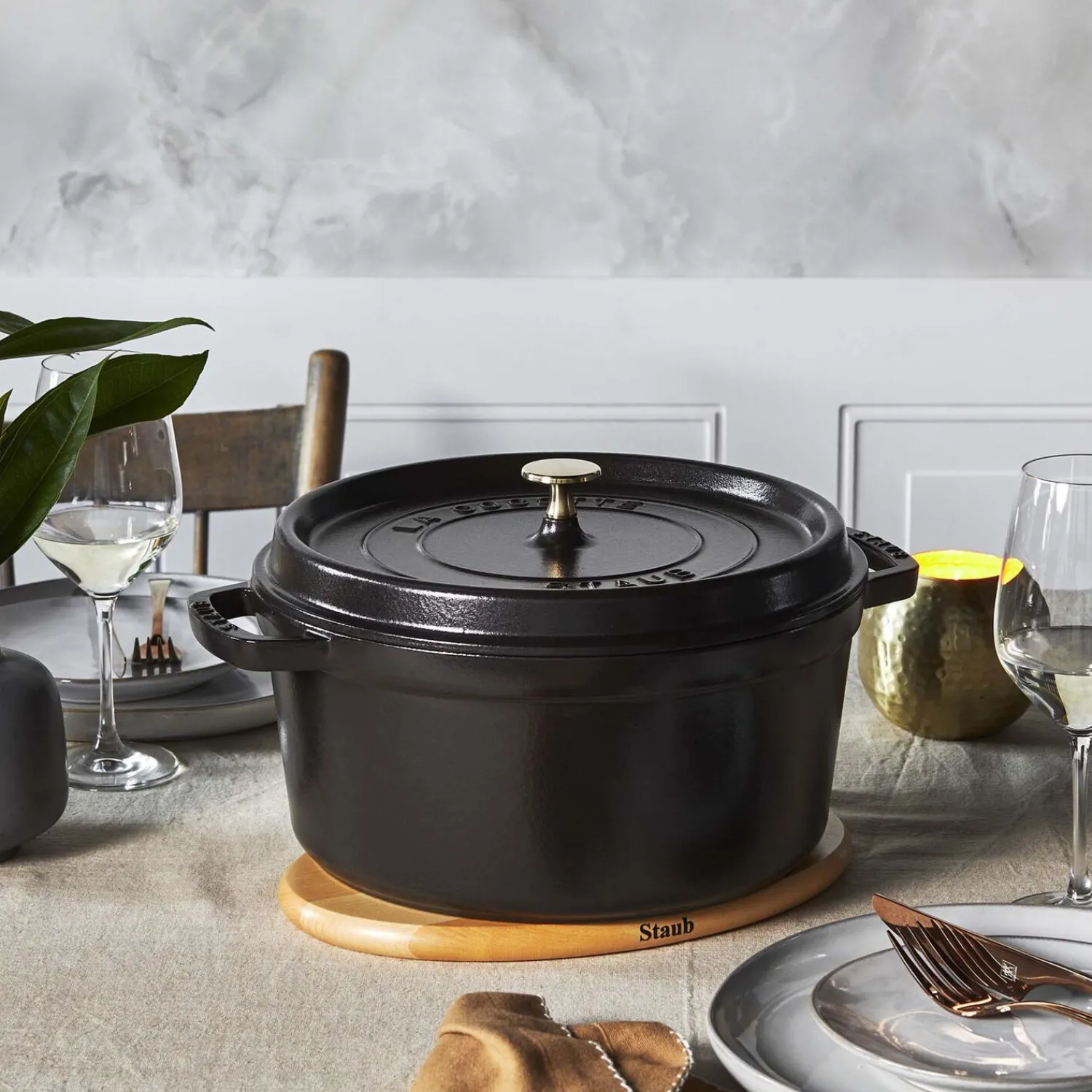 Staub Cocotte 24 cm, Rond(e), , Fonte Noir mat Clearance