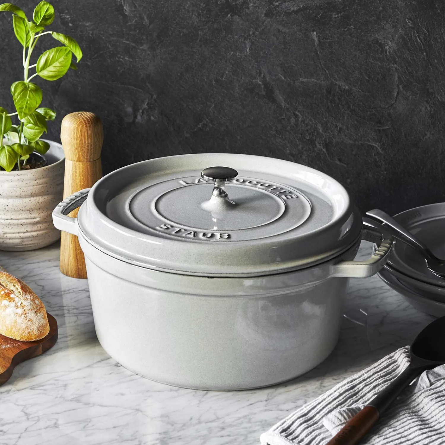 Staub Cocotte 26 cm, Rond(e), , Fonte Truffe blanche Online