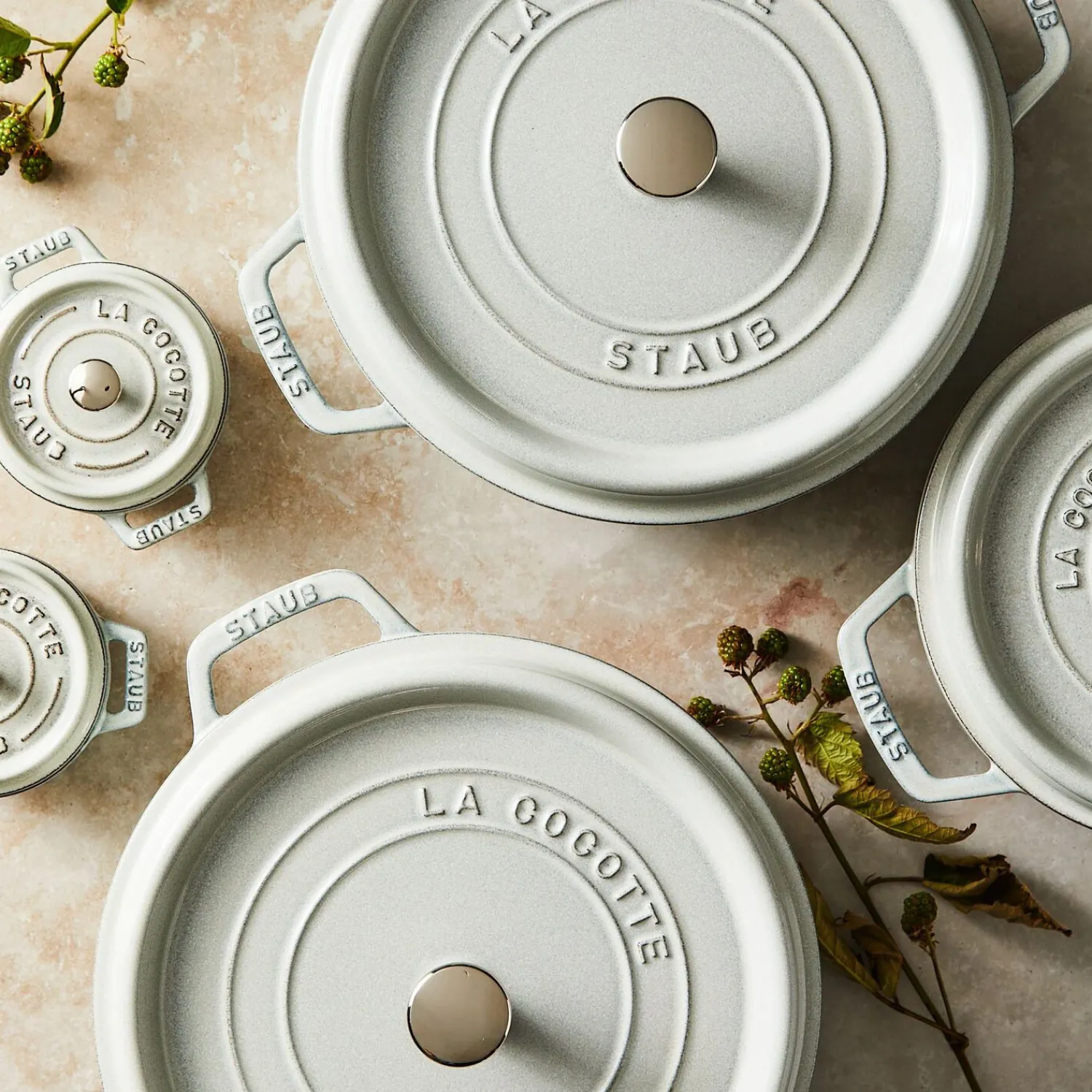 Staub Cocotte 24 cm, Rond(e), , Fonte Truffe blanche Clearance