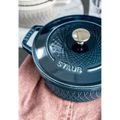 Staub Cocotte twister 20 cm, Rond(e), , Fonte La Mer New