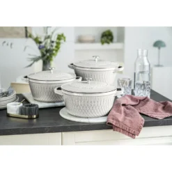 Staub Cocotte twister 20 cm, Rond(e), , Fonte Truffe blanche Best