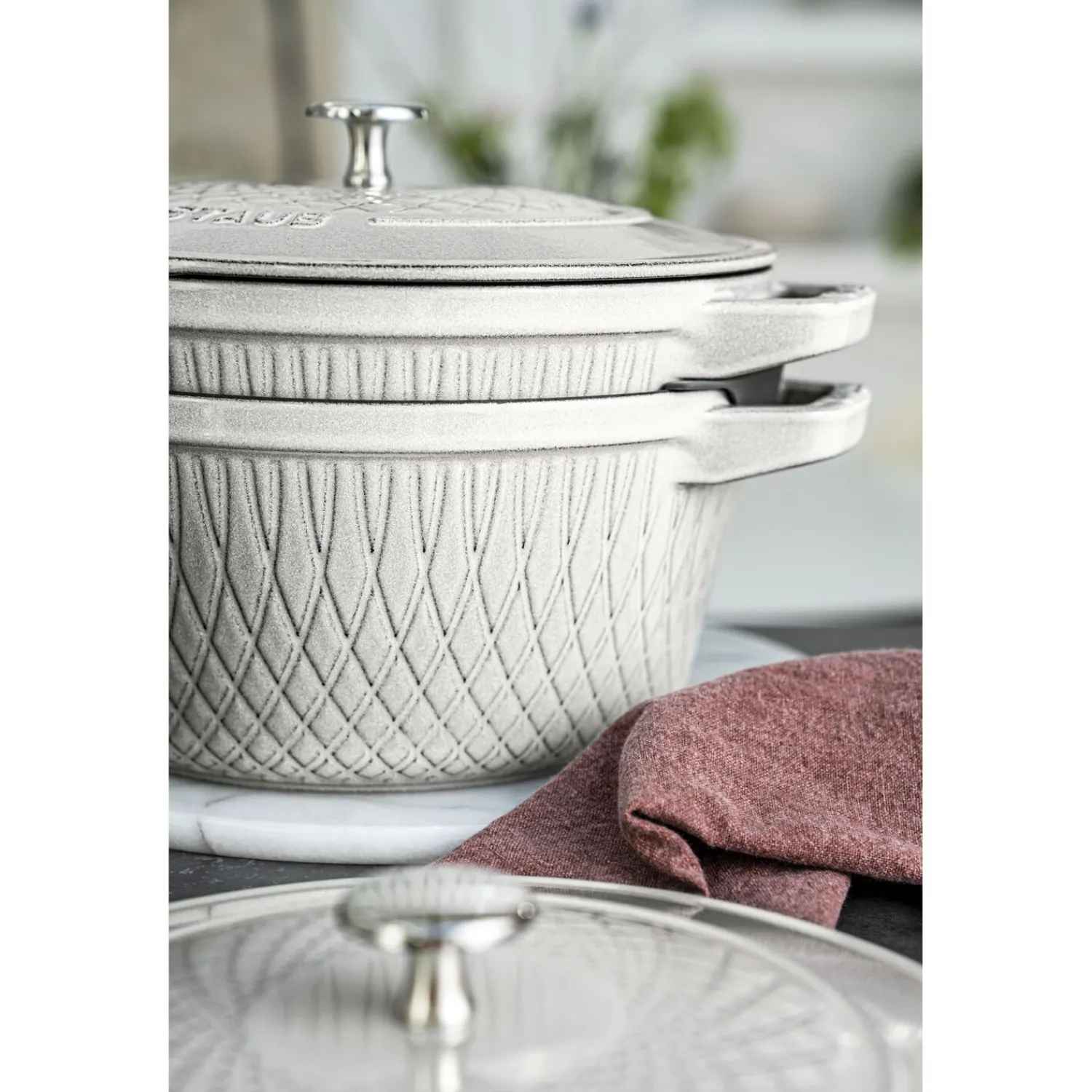Staub Cocotte twister 20 cm, Rond(e), , Fonte Truffe blanche Best
