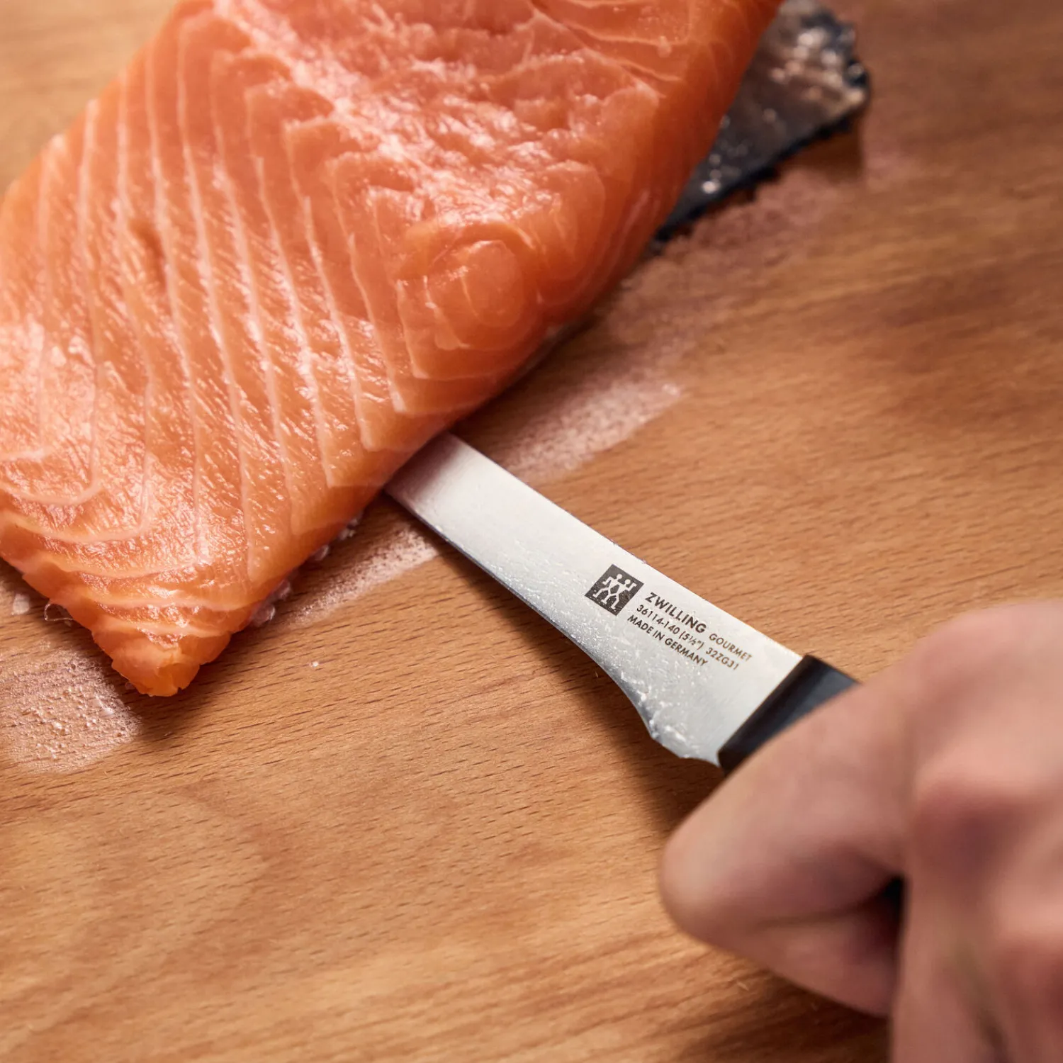 ZWILLING Couteau à désosser 14 cm Hot