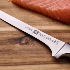 ZWILLING Couteau à désosser 14 cm