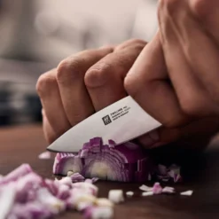 ZWILLING Couteau à larder et garnir 8 cm Hot