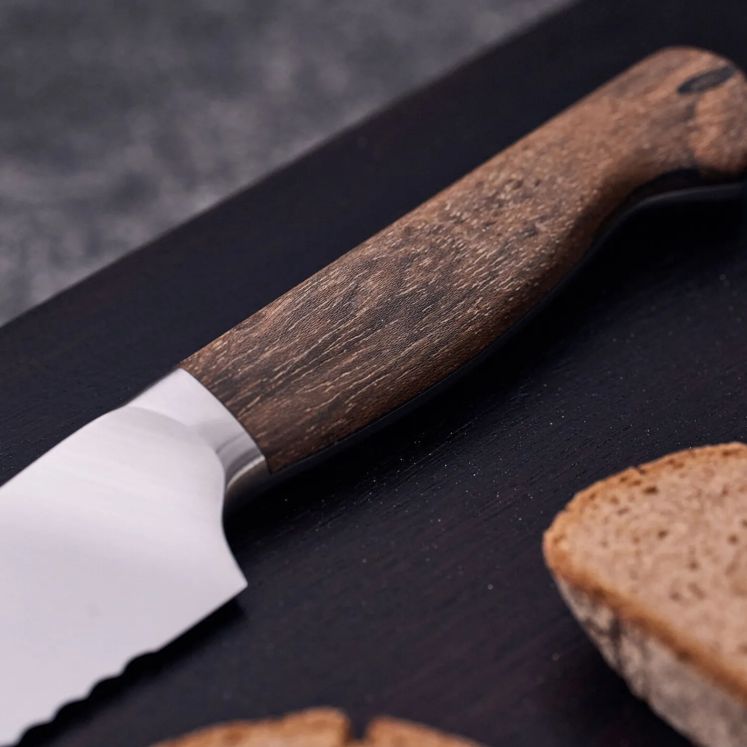 ZWILLING Couteau à pain 20 cm, Brun, tranchant dentelé Outlet
