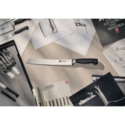 ZWILLING Couteau à pain 23 cm, à double dentur Hot