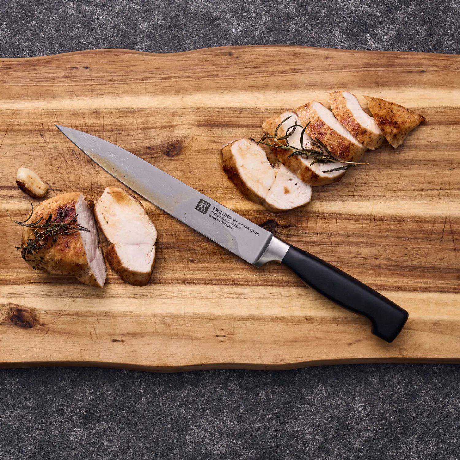 ZWILLING Couteau à trancher 20 cm, Tranchant lisse Best