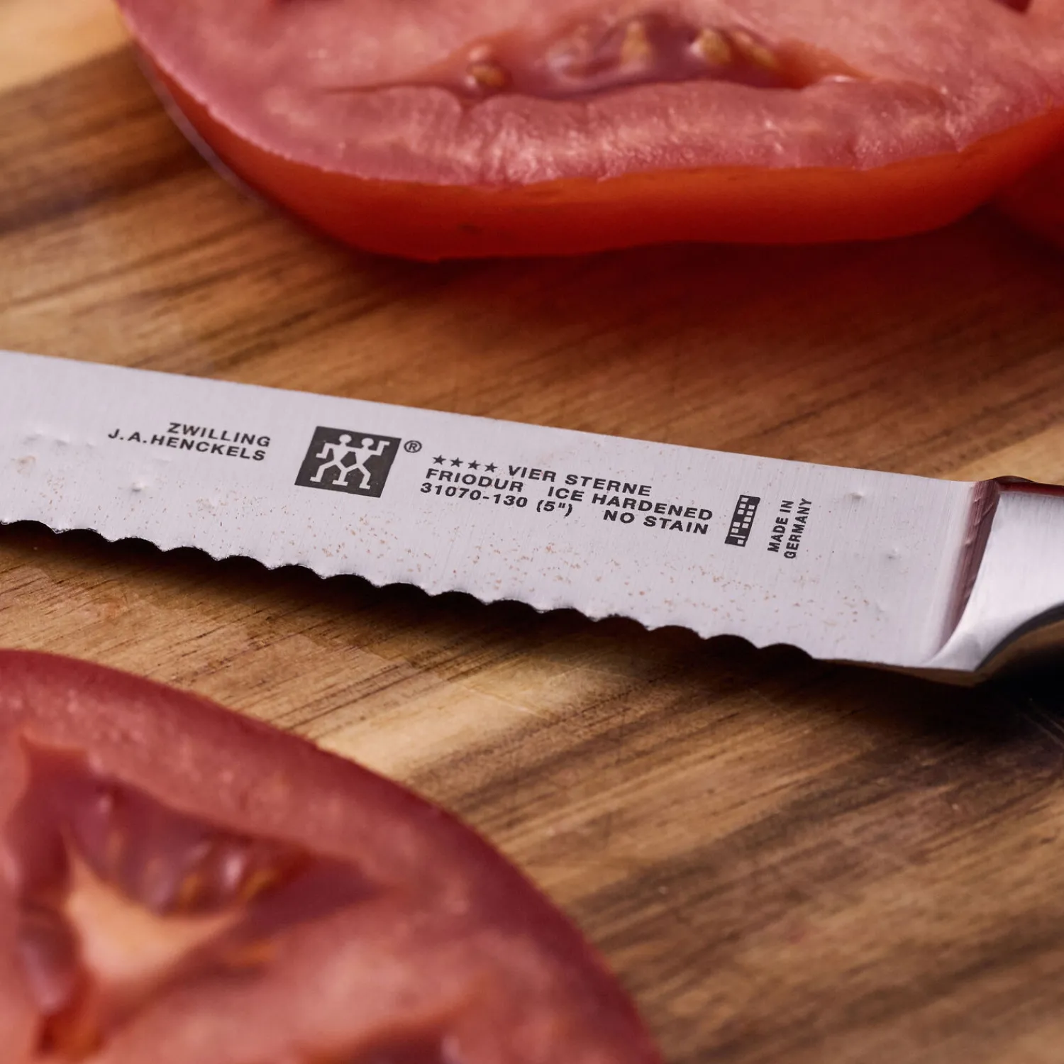 ZWILLING Couteau universel 13 cm, tranchant dentelé Best