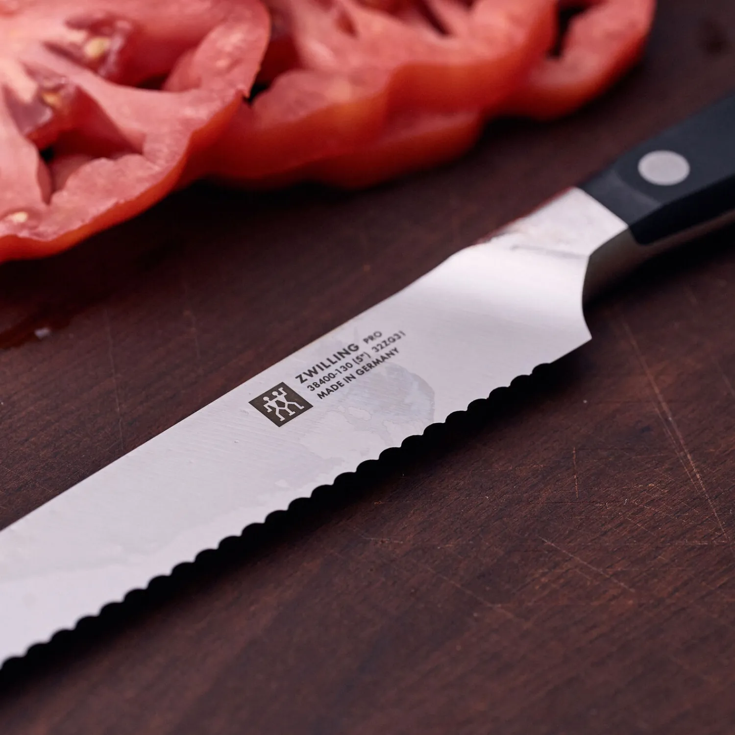 ZWILLING Couteau universel 13 cm, tranchant dentelé Best