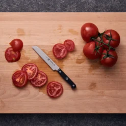 ZWILLING Couteau universel 13 cm, tranchant dentelé