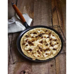 Staub Crêpière avec poignée en bois 28 cm, Fonte, Noir mat Sale