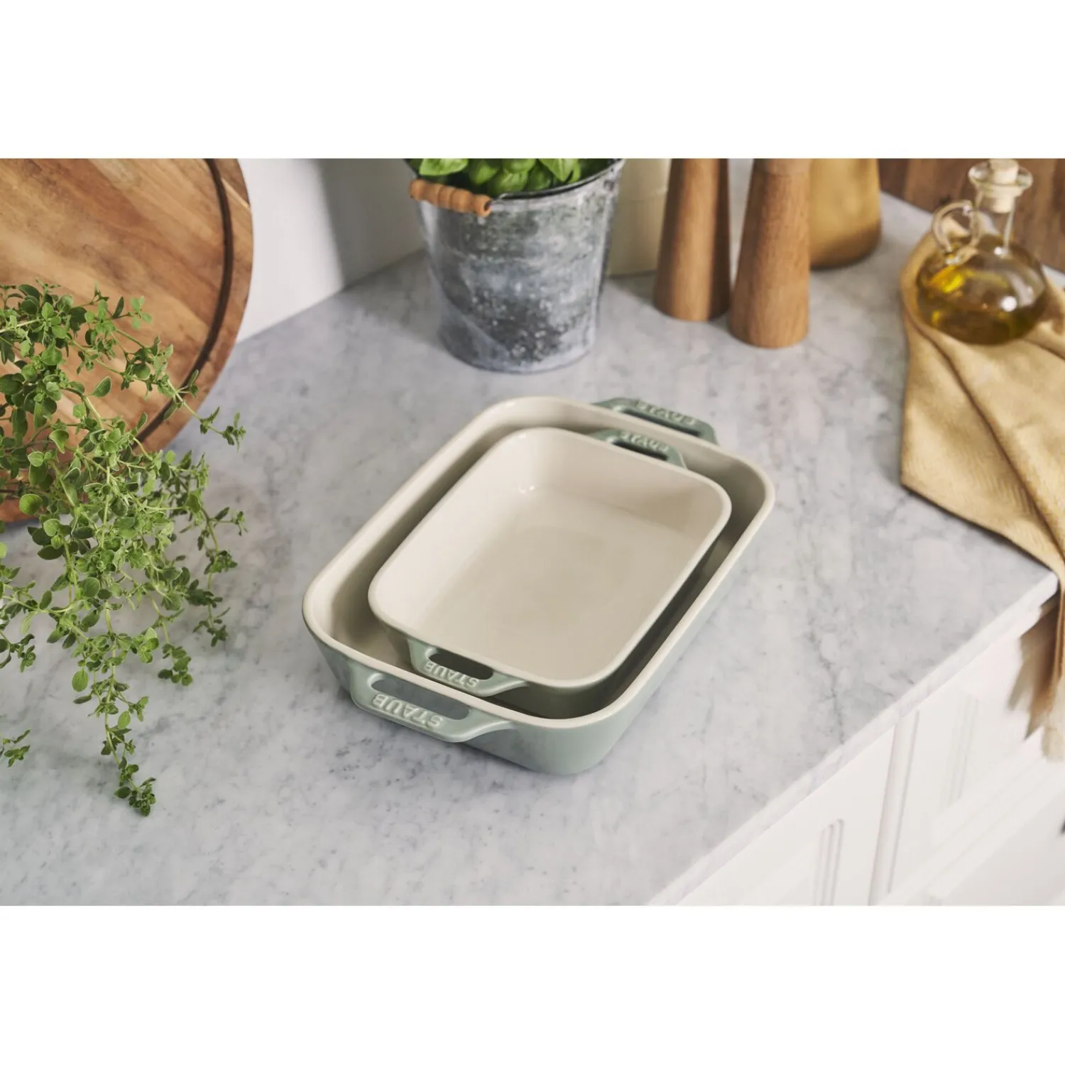 Staub Ensemble de plats à four 2-pcs Eucalyptus Discount