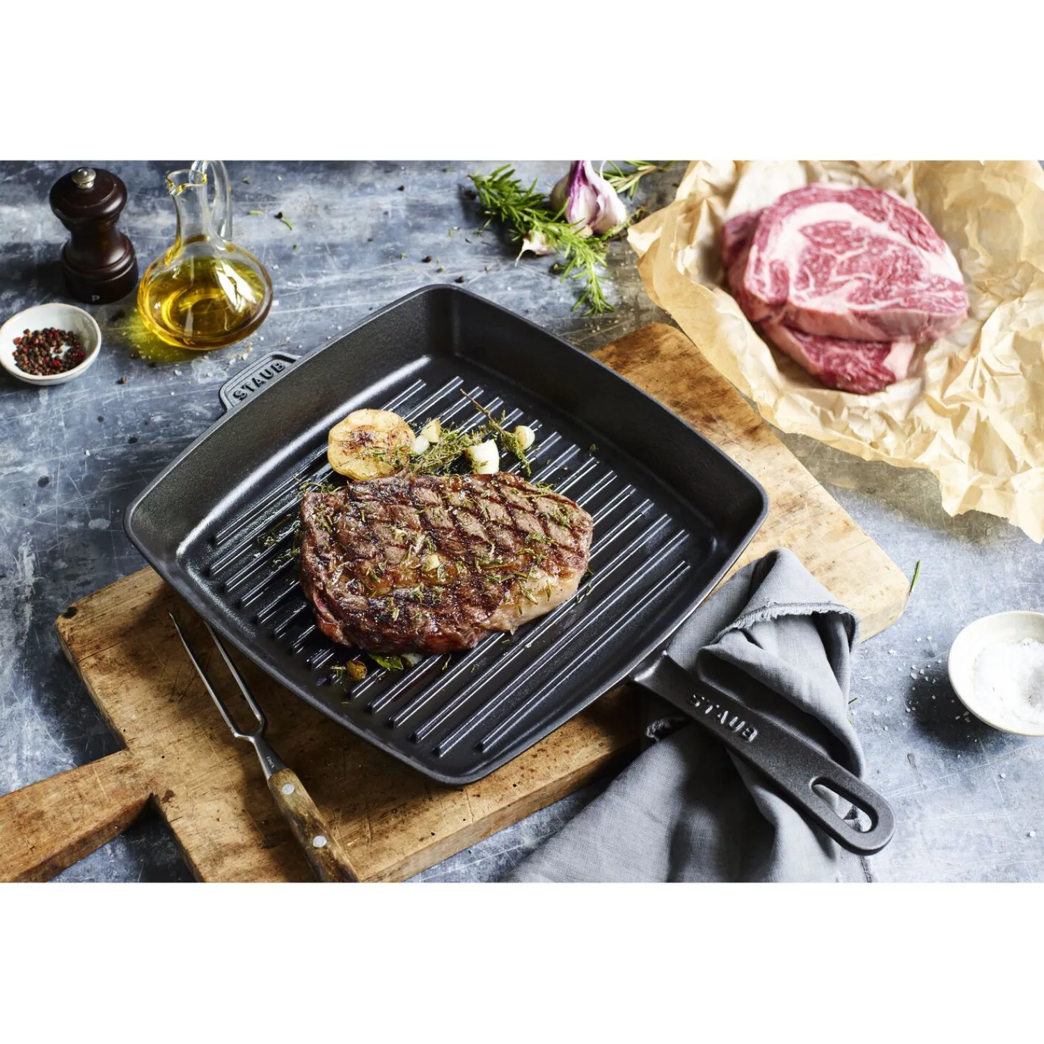 Staub Gril Américain 26 cm, Fonte, Noir mat Sale