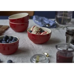Staub Jeu de ramequins 9 cm / 2-pcs Cerise Sale