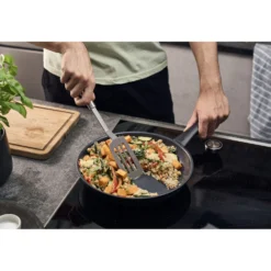 ZWILLING Poêle, 28 cm, Aluminium, Revêtement antiadhésif en céramique renforcée en titane Sale