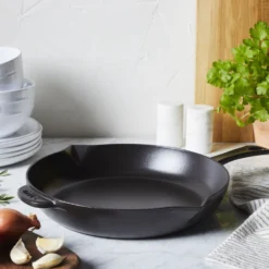 Staub Poêle 26 cm, Fonte, Noir mat Hot