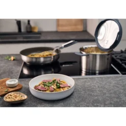 ZWILLING Poêle, 24 cm, Inox 18/10, Revêtement antiadhésif en céramique Outlet