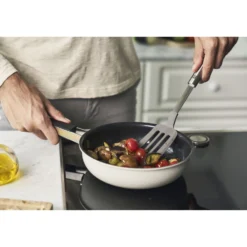 ZWILLING Poêle, 24 cm, Inox 18/10, Revêtement antiadhésif en céramique Blanc ivoire Best
