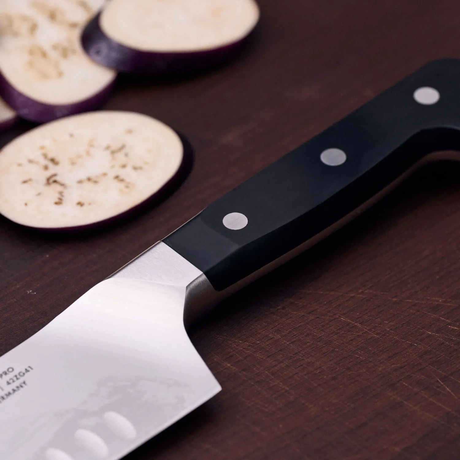 ZWILLING Santoku 18 cm, Tranchant alvéolé