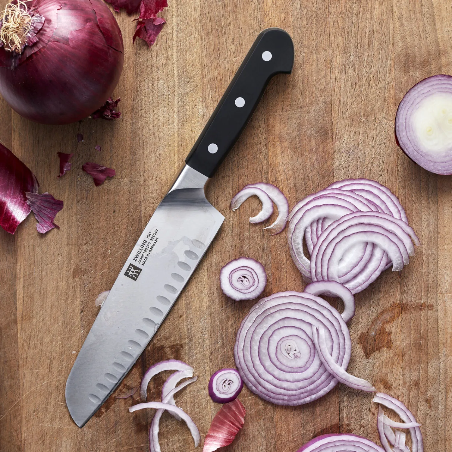 ZWILLING Santoku 18 cm, Tranchant alvéolé