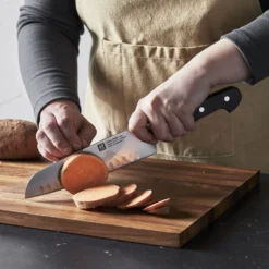 ZWILLING Santoku 18 cm, Tranchant alvéolé