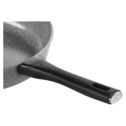 ZWILLING Sauteuse avec couvercle en verre, 28 cm, Aluminium, Revêtement antiadhésif en céramique renforcée en titane Discount