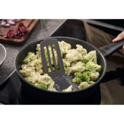 ZWILLING Sauteuse, 24 cm, Aluminium, Revêtement antiadhésif en céramique renforcée en titane Outlet