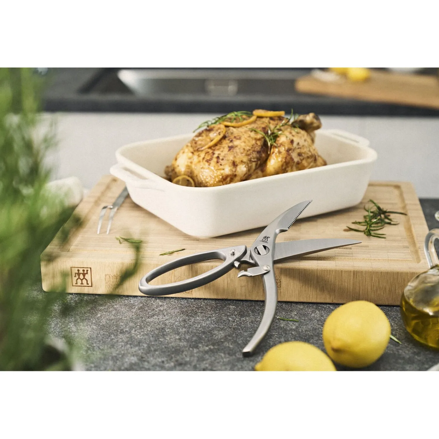ZWILLING Set de couteaux avec planche à découper et ciseaux, 5-pcs. Discount