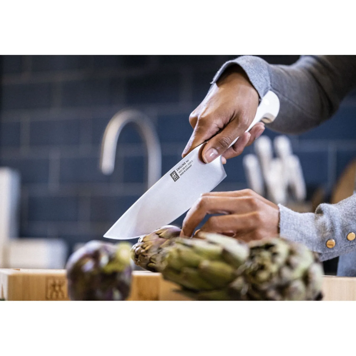 ZWILLING Set de couteaux avec planche à découper et ciseaux, 5-pcs. Discount