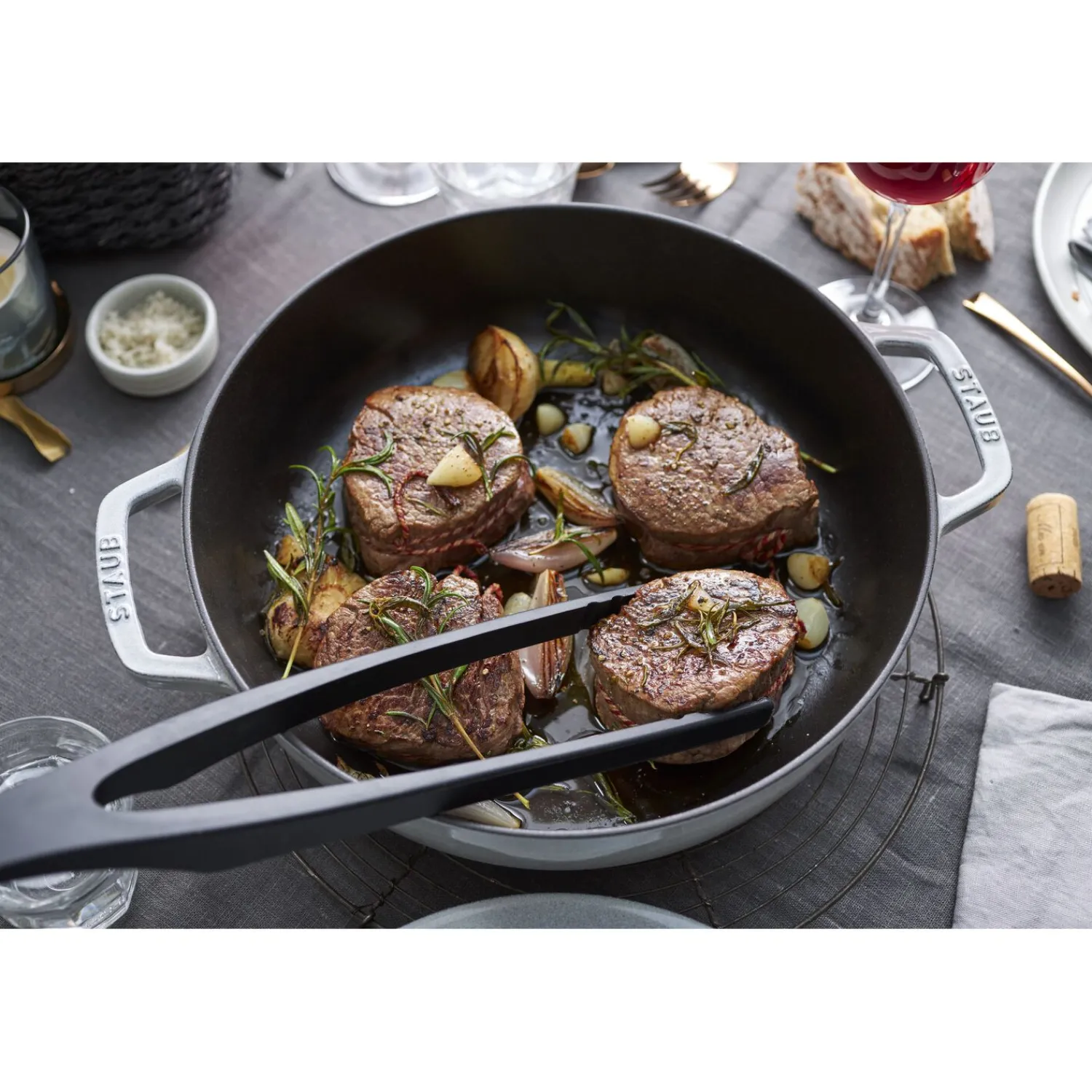 Staub Set d’accessoires de cuisine avec une pince, une cuillère multi-usages et une cuillère à servir, 3-pcs. Best